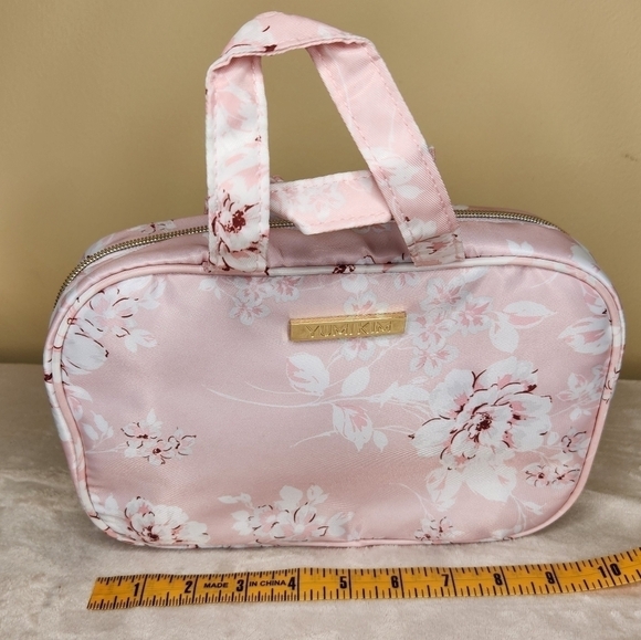 NEW Yumi Kim Wanderlust Travel Hanging Train Case Make Up Bag French Ros… - Picture 2 of 8